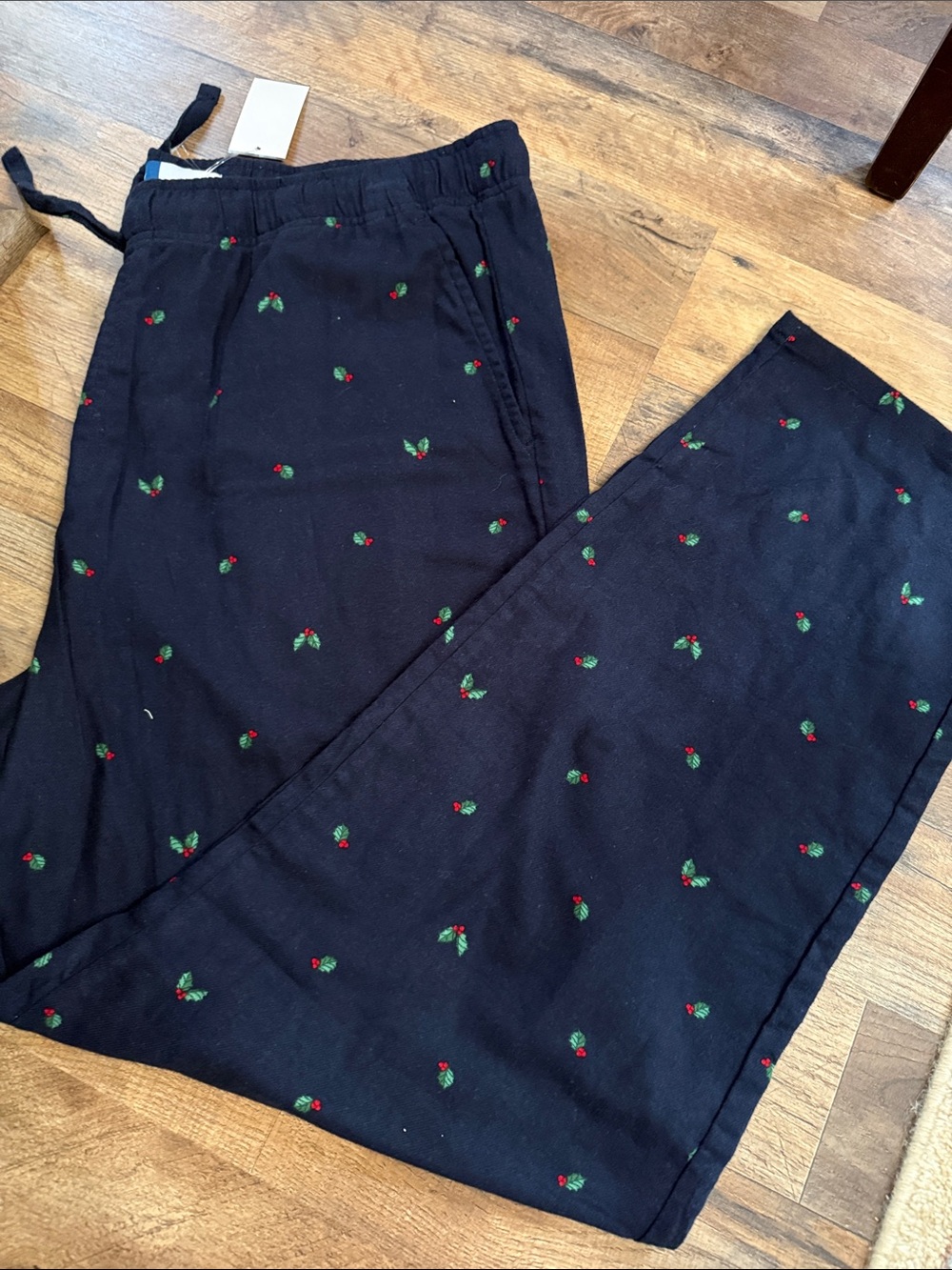 Old NavyBlack sleep pants with Red & Green Cherry Embroidery